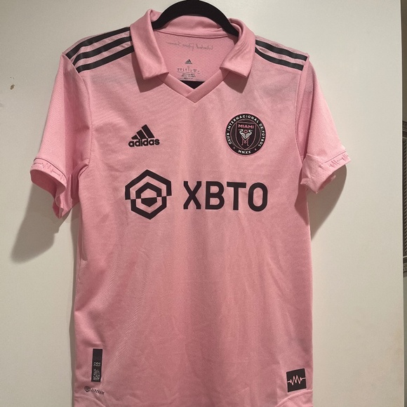 NWT (S) MESSI #10 INTER MIAMI CF 22/23 HOME AUTHENTIC JERSEY - Picture 1 of 3